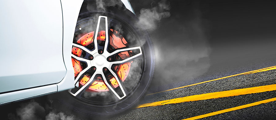 É um fenômeno que afeta o desempenho dos freios, ele ocorre quando são usados de forma intensa e contínua, gerando alta temperatura, o que reduz sua eficácia.